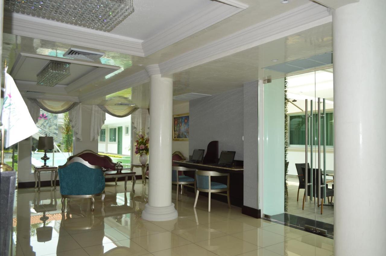 Hotel Villa Magna Poza Rica Buitenkant foto