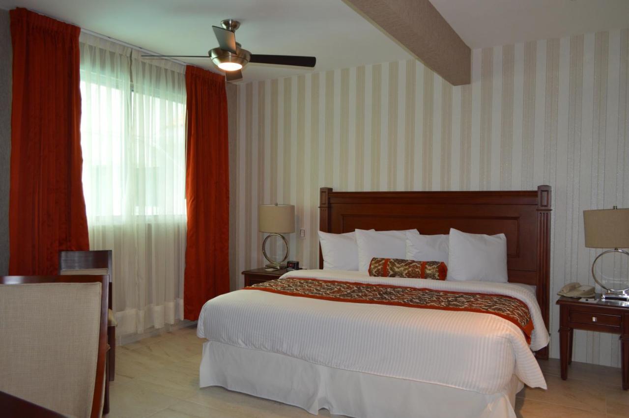 Hotel Villa Magna Poza Rica Buitenkant foto