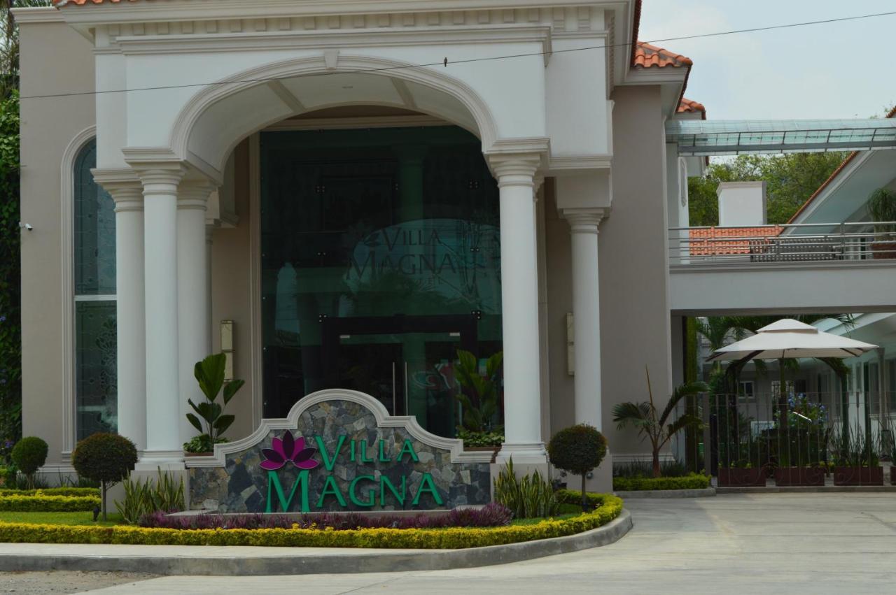 Hotel Villa Magna Poza Rica Buitenkant foto